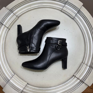 Chaps Black Ankle Boots & Booties Size 6